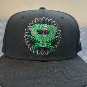 Oakland Athletics Stomper Black and Green New Era Fitted